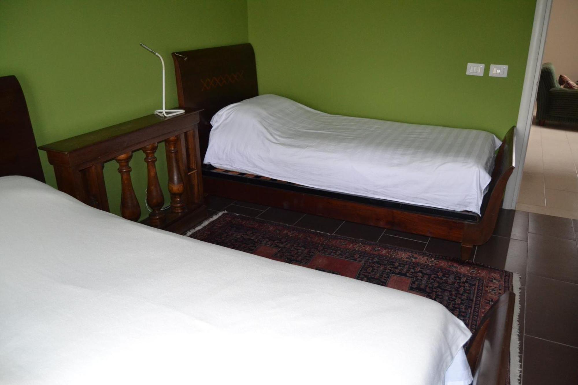 Kodra E Godenve Hotell Vile-Ballaj Exteriör bild